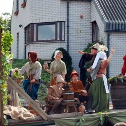De koning drinkt - Toneelvereniging Plankenkoorts 